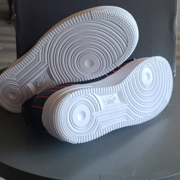 Air Force 1 Jewel Low Chicago - Picture 3 of 5